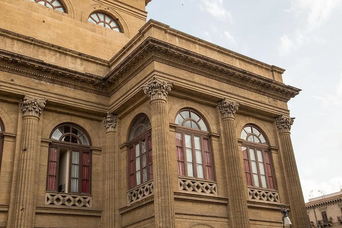 La Dimora Del Massimo Bed & Breakfast Palermo İtalya